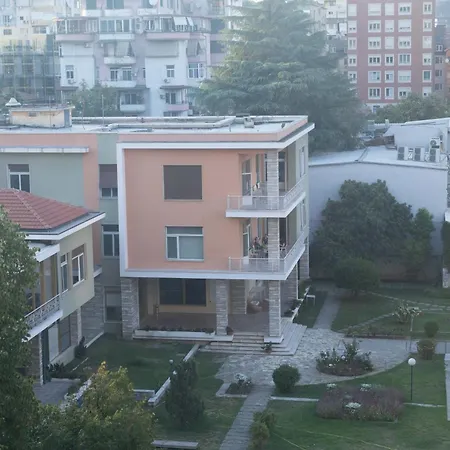 Апартаменты Blloku Residence, Iconic View, Walk Everywhere
