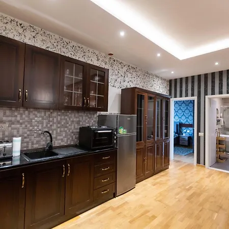 Апартаменты Blloku Residence, Iconic View, Walk Everywhere *