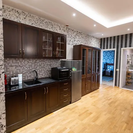 Blloku Residence, Iconic View, Walk Everywhere Апартаменты *